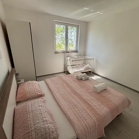 بيت للعطل Novosel *