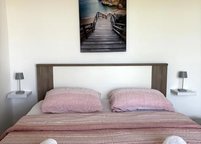 Novosel بيت للعطل *